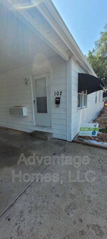 2 Bedroom w/ carport property image